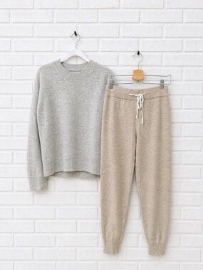 SummerSalt Marching Set The Coziest
Cashmere Blend Merino Wool sweater joggers